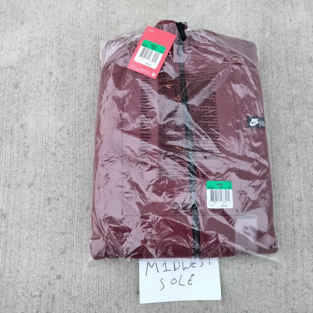 Nike Sportswear Hoodie Red Size XL 835858-677 NWT Factory Sealed